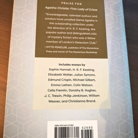 Hardcover Books - Agatha Christie - Picture 4 of 4